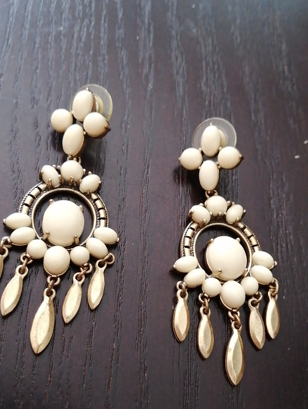 Stella & Dot Cream & Gold Tone Chandelier Drop Vintage 60s Earrings